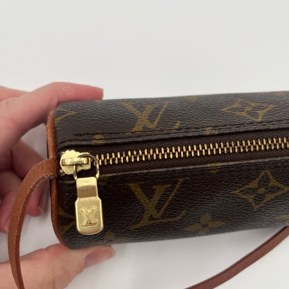 Louis Vuitton Monogram Mini Papillon Women's Bag - Picture 4 of 9